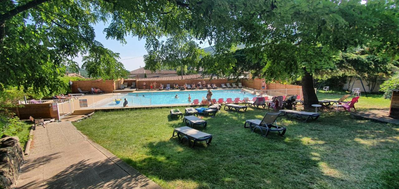 Camping Les Lavandes Darbres Esterno foto