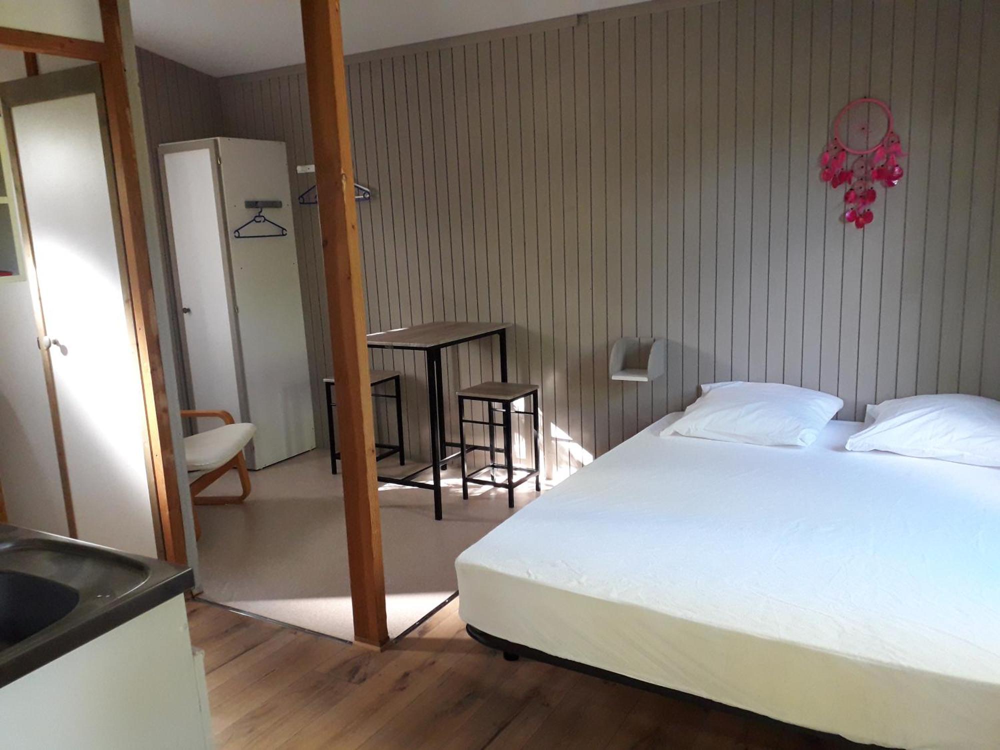 Camping Les Lavandes Darbres Esterno foto