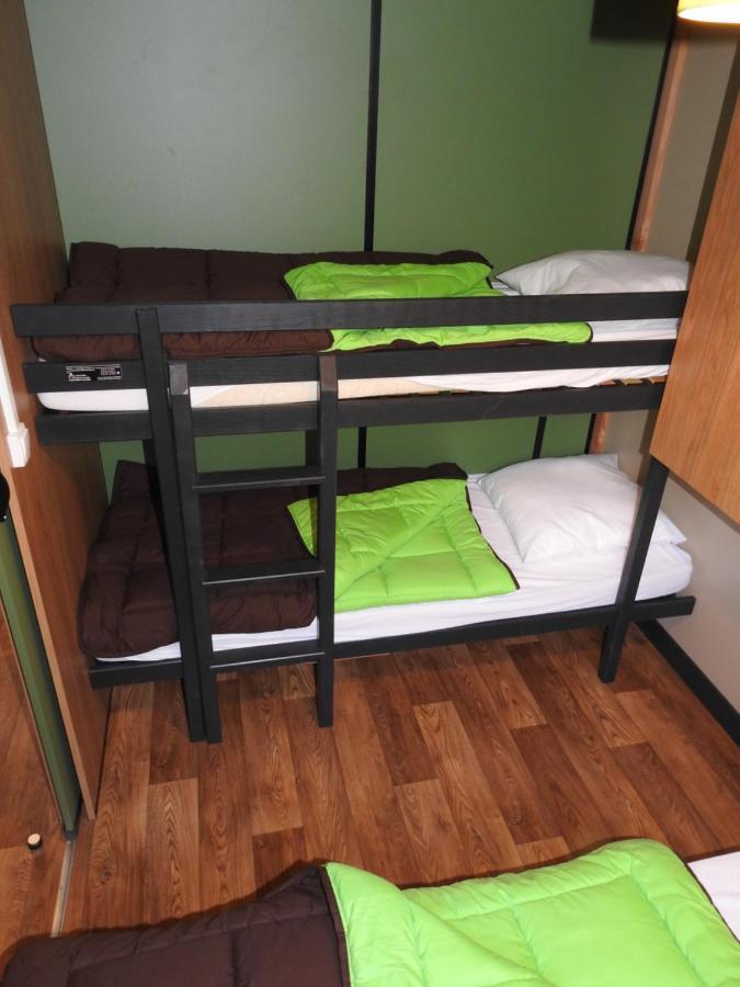 Camping Les Lavandes Darbres Esterno foto